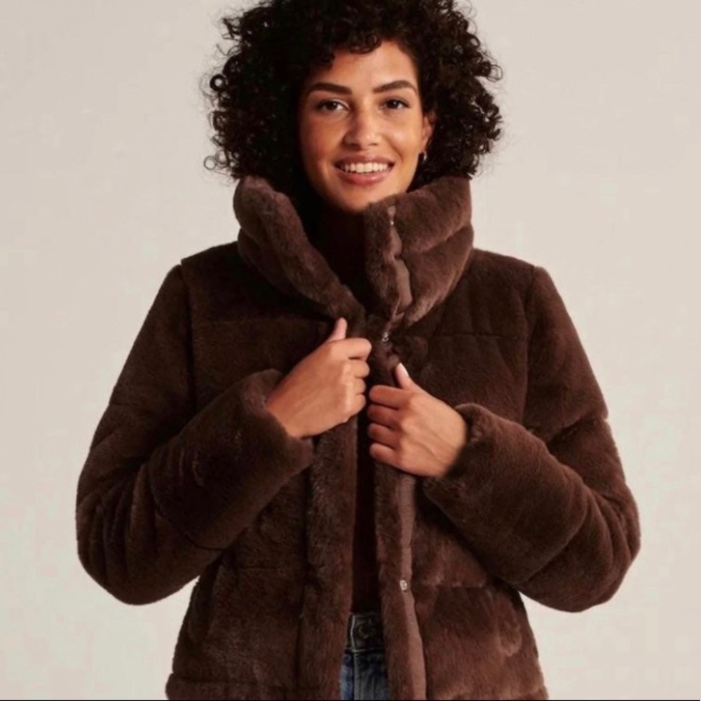 Abercrombie & Fitch Faux Fur Mini Puffer Jacket